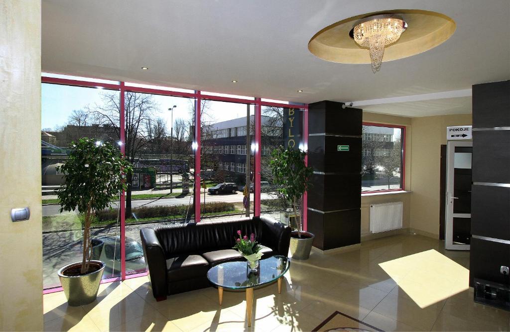 Hotel & Restauracja Glass Radom Dış mekan fotoğraf